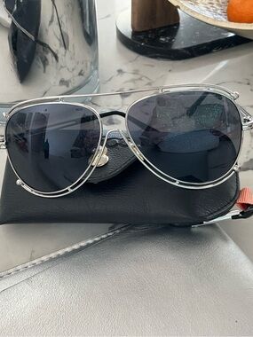 Aviator Men's Sunglasses in Silver with Dark Lenses